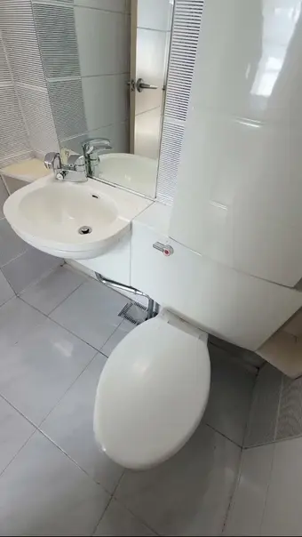 욕조 페인트 작업 영상 썸네일
